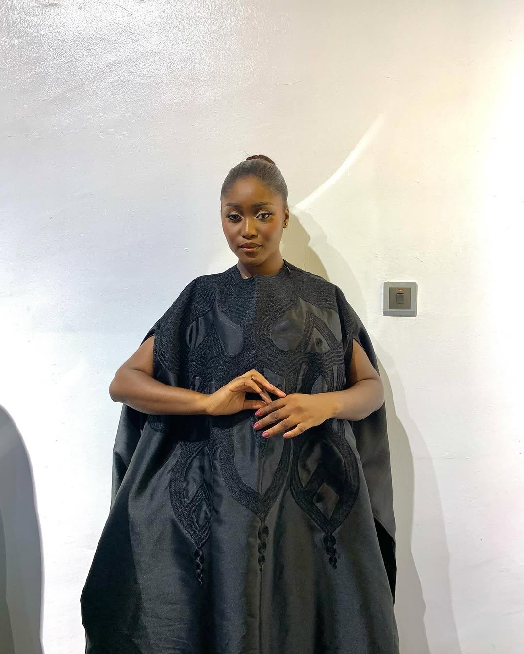 Onyx Embroidered Cape Kaftan